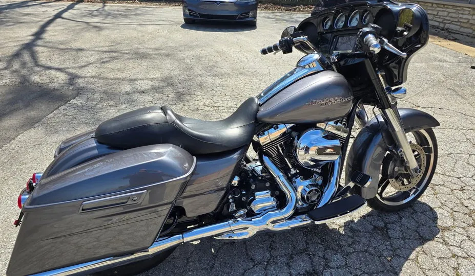 Harley-Davidson Flhxs Street Glide Special (Color Option) 2014